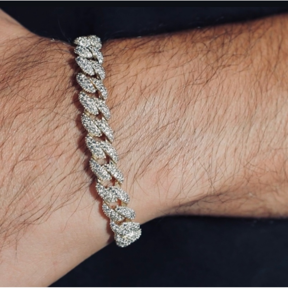 Men’s Cuban Link Gold Diamond 8” Bracelet